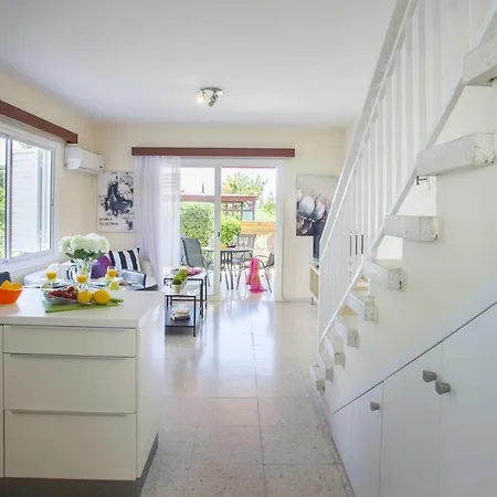You And Your Family Will Love This In Larnaca, Larnaca 1387 * Perivolia
