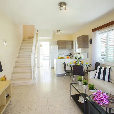 You And Your Family Will Love This In Larnaca, Larnaca 1387 *