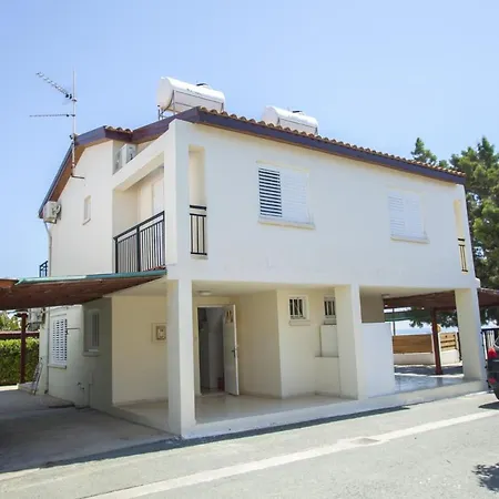 Vilă You And Your Family Will Love This In Larnaca, Larnaca 1387 *